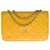 Wallet On Chain Schöne Chanel Brieftasche an der Kette (WOC) in Butterblume gelb gestepptes Leder, Garniture en métal argenté  ref.280924