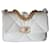 Chanel 19 Überschlagtasche Größe Small Weiß Leder  ref.358263