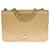 Timeless Bolsa de ombro esplêndida Chanel Flap em couro bege acolchoado, garniture en métal doré  ref.388353