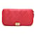 Portafoglio con zip e logo in pelle di agnello rossa Chanel Rosso  ref.393868
