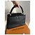 Bolso Louis Vuitton Capucines Model Negro - vista 6
