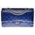 Herrliche Chanel Handtasche 2.55 Klassisches gestepptes Lackleder in Electric Blue (mit violetter Reflektion), Garniture en métal argenté Blau  ref.464444