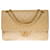 Splendida borsa a mano Chanel Timeless/Classique con patta foderata in pelle di agnello trapuntata beige, garniture en métal doré  ref.464453