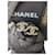 Chanel CC A21Boîte à boucles d'oreilles V Timeless Crystal Golden Hardware Logo Métal Doré  ref.632426