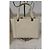 Bolso Christian Dior de charol color eggshell Blanco roto - vista 3