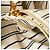 louis vuitton Monogram Empreinte Lumineuse PM beige - vista 13