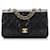 Chanel Bolsa com aba média clássica forrada Preto Pele de cordeiro  ref.765996