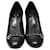 Zapatos de salón con dije de cadena y logotipo CC de Chanel atemporales en piel de cordero negra Negro Cuero  ref.815588