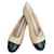 Chanel Sapatilhas de ballet Preto Bege Couro  ref.1038976