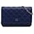 Wallet On Chain Cartera Chanel CC azul de piel de cordero acolchada con cadena Cuero  ref.1084766