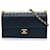 Wallet On Chain Portefeuille en cuir de chèvre Chanel Blue Chic Pearls sur chaîne Bleu Bleu Marine  ref.1112234
