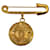 Spilla per costume con medaglione CC in oro Chanel D'oro Metallo Placcato in oro  ref.1112241