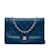 Wallet On Chain Carteira azul Chanel CC acolchoada de pele de cordeiro em bolsa crossbody com corrente Couro  ref.1174525