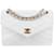 Chanel-Tasche aus gestepptem Lammleder mit einer Klappe Weiß Leinwand  ref.1176451