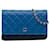 Wallet On Chain Portefeuille classique en cuir d'agneau tricolore bleu Chanel sur chaîne  ref.1179020