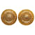 Boucles d'oreilles à clip CC en or Chanel Métal Plaqué or Doré  ref.1179522