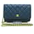 Chanel Wallet an der Kette Marineblau Leder  ref.1190066