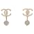 NEW CHANEL CC LOGO AND PEARL EARRINGS IN GOLD METAL NEW EARRINGS Golden  ref.1192038