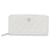 Chanel Long portefeuille zippé Branco Couro  ref.1197250