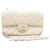 Chanel 19 Bolsa Chanel Mini Flap CC acolchoada em pele de cordeiro perolada iridescente marfim Branco Couro  ref.1207155