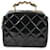 Chanel Vintage Bolso lonchera de charol acolchado negro  ref.1216240