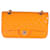 Timeless Bolso con solapa forrado clásico mediano de charol acolchado naranja Chanel  ref.1216367