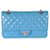 Timeless Bolso mediano con solapa acolchado azul de piel de cordero de Chanel Cuero  ref.1220951