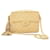 Camera Bolsa Chanel Vintage Bege Acolchoada Gold hardware Linho Pele de cordeiro  ref.1223518