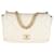 Chanel Maxi en cuir d'agneau matelassé brillant ivoire Chanel 19 sac à rabat Beige  ref.1225317
