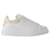 Baskets Oversize - Alexander Mcqueen - Cuir - Blanc Veau façon poulain  ref.1225804