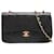 Chanel Cor preta 1994 Bolsa pequena com aba clássica em pele de cordeiro Preto Couro  ref.1231167