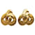 Boucles d'oreilles à clip coeur CC dorées Chanel Métal Plaqué or  ref.1266324