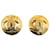 Boucles d'oreilles à clip Chanel CC dorées Plaqué or  ref.1269424