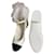Chanel Zapatos de tacón cuadrado Blanco Charol  ref.1298013