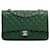 Bolso de hombro con solapa y forro de piel de cordero clásico mediano Chanel verde Cuero  ref.1306423
