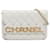 Wallet On Chain Carteira Chanel Branca com Aba Acorrentada em Corrente Branco Couro Bezerro-como bezerro  ref.1309231