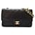 Chanel Bolsa com aba média clássica forrada Preto Pele de cordeiro  ref.1312592
