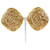 Chanel Clipe CC Arabesco em brincos Dourado  ref.1312774
