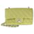 Bolso bandolera rectangular con solapa única y caviar clásico Chanel amarillo Cuero  ref.1313394