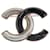 Chanel Broche CC de doble tono Negro  ref.1316925
