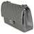 Chanel 22Un sac à rabat doublé classique en cuir d'agneau matelassé gris  ref.1319298