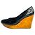 Décolleté con zeppa Chloé in pelle nera lucida e legno Nero - vista 3