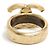 Conjunto Chanel de pendientes con clips dorados con CC y anillo TDD52 US6. - vista 4