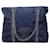 Autre Marque Chanel Bolso tote de mezclilla con logo CC y detalle de cadena azul oscuro / plateado Lienzo  ref.1381216