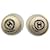Orecchini a bottone rotondi Chanel CC Logo Orecchini in plastica in buone condizioni  ref.1387610