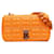 Bolso de hombro con cadena de resina Lola pequeño de Burberry en naranja Cuero  ref.1389596