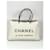 Chanel Essential 31 Rue Cambon Sac cabas en cuir blanc incliné Écru  ref.1393974