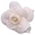 Chanel Alfinete de broche de camélia de tecido branco vintage com flor de camélia Lona  ref.1395970
