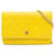 Wallet On Chain Portefeuille classique Chanel jaune sur sac à bandoulière chaîne Cuir  ref.1420396