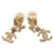 Classique Boucles d'oreilles clips Chanel avec Coco Mark et strass Métal Doré  ref.1446153